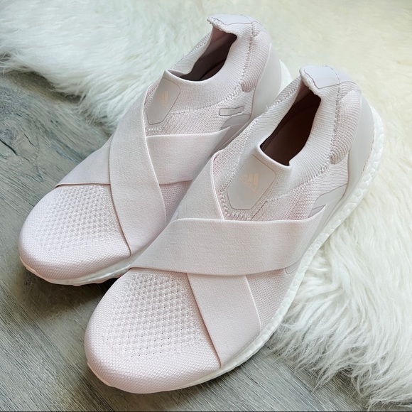 NWT Adidas Ultraboost Slip ON DNA Women’s Shoes - Picture 2 of 9